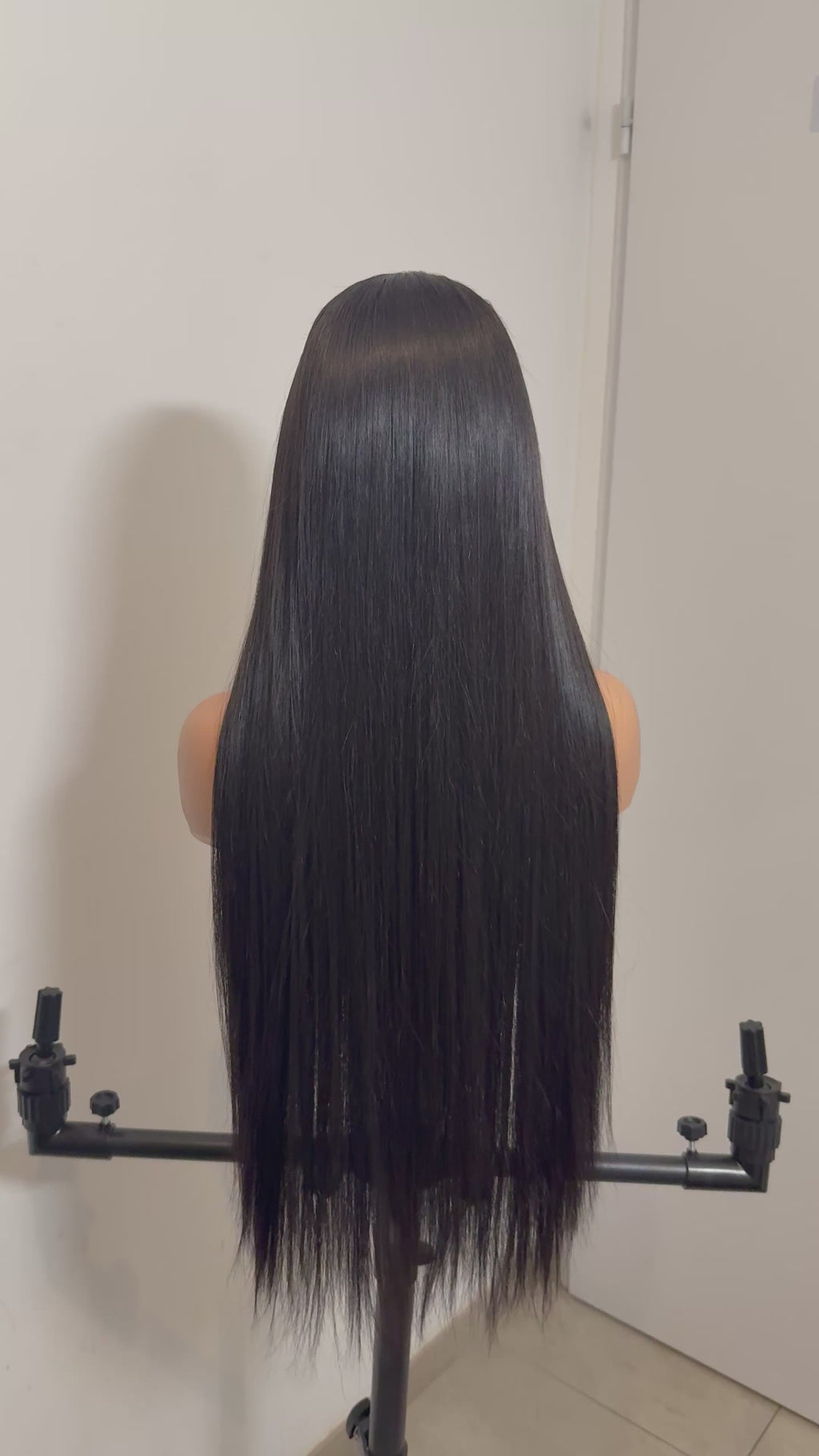 Virgin Hair — Straight 

5×5 HD Lace Closure • 180% Densité